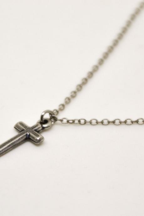 Birthday gift, cross necklace for men, groomsmen gift, men's necklace, silver cross pendant, silver chain, christian catholic necklace